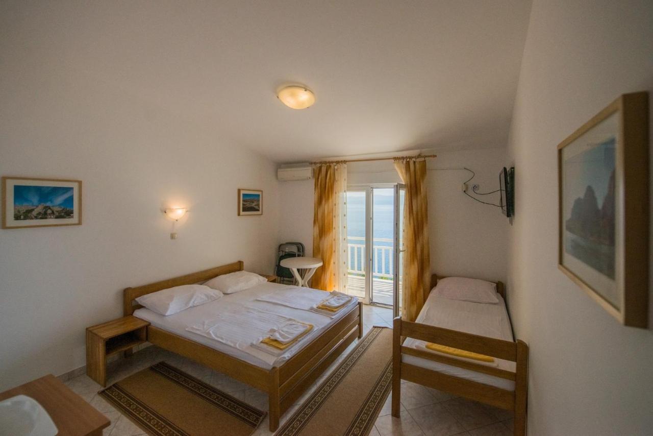 Villa Katarina 오미스 외부 사진