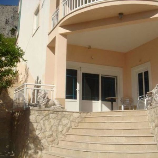 Villa Katarina 오미스 외부 사진